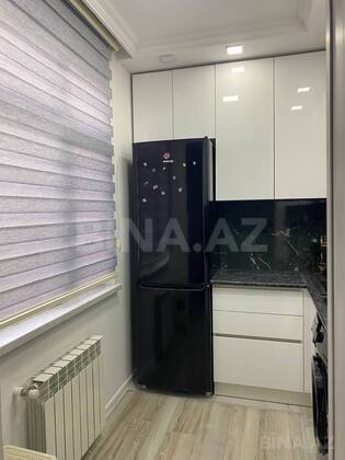 2 otaqlı Köhnə tikili, Memar Əcəmi m., Bakı