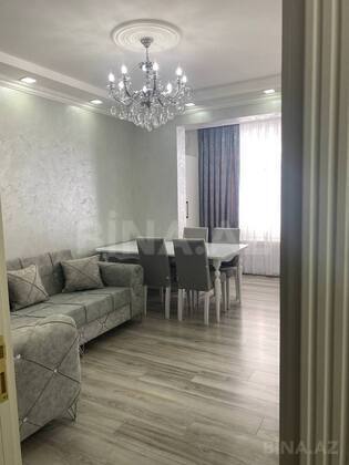 2 otaqlı Köhnə tikili, Memar Əcəmi m., Bakı