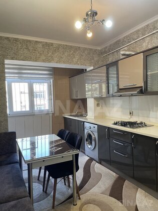 2 otaqlı Köhnə tikili, Bakıxanov q., Bakı