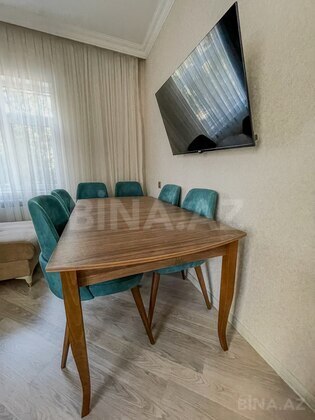 2 otaqlı Köhnə tikili, Bakıxanov q., Bakı