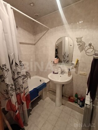 2 otaqlı Köhnə tikili, Azadlıq Prospekti m., Bakı