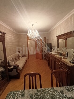 2 otaqlı Köhnə tikili, Azadlıq Prospekti m., Bakı