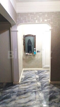 3 otaqlı Köhnə tikili, Gənclik m., Bakı