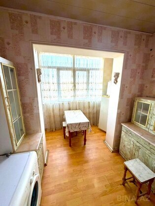 2 otaqlı Köhnə tikili, Bakıxanov q., Bakı