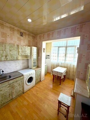 2 otaqlı Köhnə tikili, Bakıxanov q., Bakı