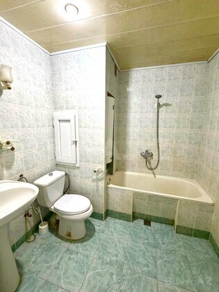 2 otaqlı Köhnə tikili, Bakıxanov q., Bakı