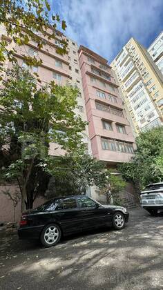 4 otaqlı Köhnə tikili, 20 Yanvar m., Bakı