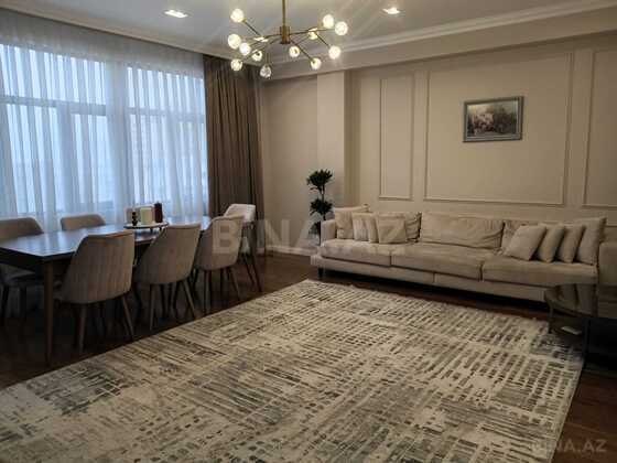 3 otaqlı Yeni tikili, Şah İsmayıl Xətai m., Bakı