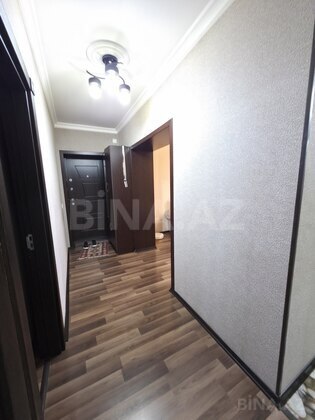 3 otaqlı Köhnə tikili, Bakıxanov q., Bakı