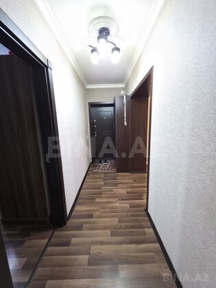 3 otaqlı Köhnə tikili, Bakıxanov q., Bakı