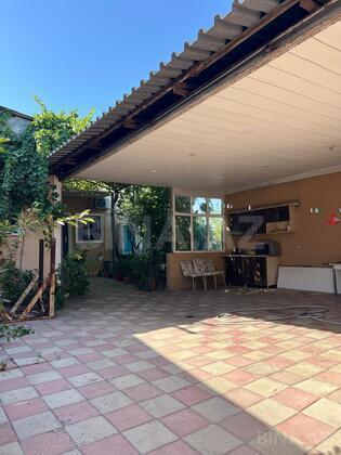 4 otaqlı Həyət evi/Bağ evi, Azadlıq Prospekti m., Bakı