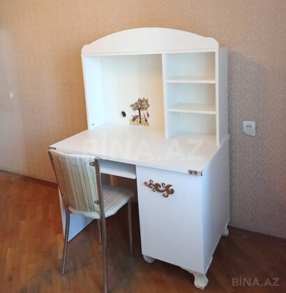 4 otaqlı Köhnə tikili, İnşaatçılar m., Bakı