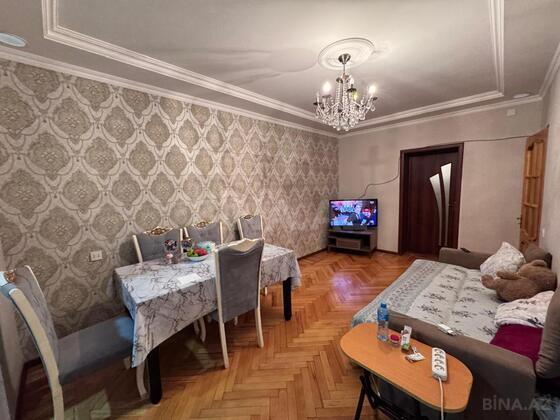 3 otaqlı Köhnə tikili, Azadlıq Prospekti m., Bakı
