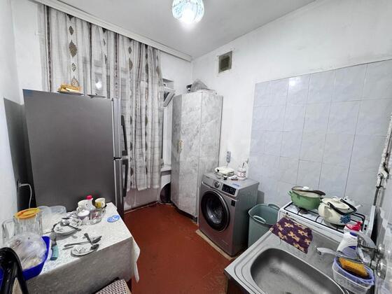 3 otaqlı Köhnə tikili, Azadlıq Prospekti m., Bakı