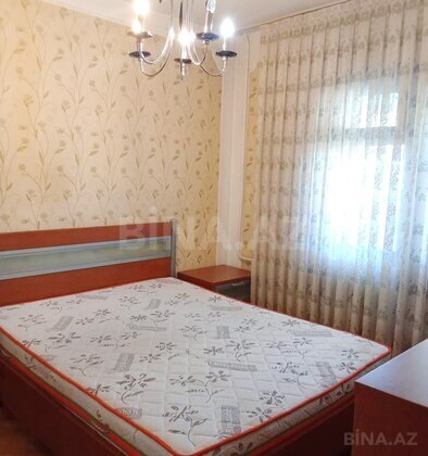 4 otaqlı Köhnə tikili, İnşaatçılar m., Bakı