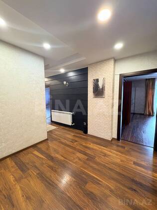 4 otaqlı Yeni tikili, Şah İsmayıl Xətai m., Bakı