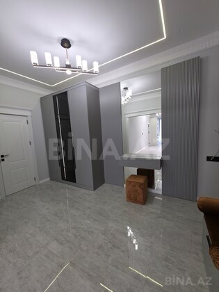 3 otaqlı Yeni tikili, Bakıxanov q., Bakı