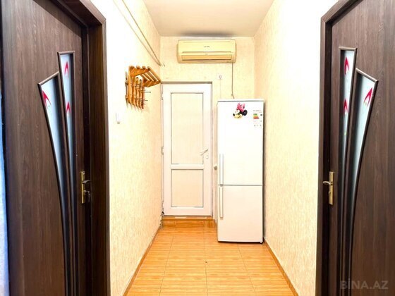 3 otaqlı Köhnə tikili, Bakıxanov q., Bakı