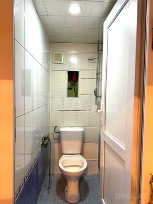3 otaqlı Köhnə tikili, Bakıxanov q., Bakı