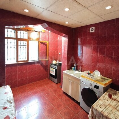 4 otaqlı Köhnə tikili, Əhmədli m., Bakı