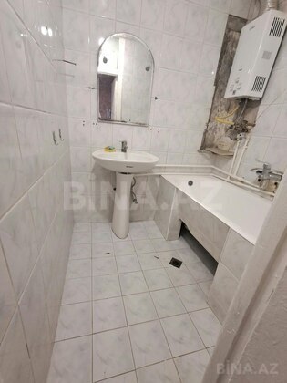 2 otaqlı Köhnə tikili, Bakıxanov q., Bakı