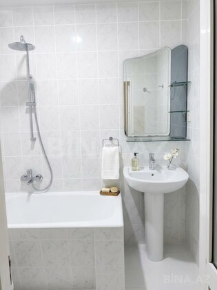 2 otaqlı Köhnə tikili, Gənclik m., Bakı