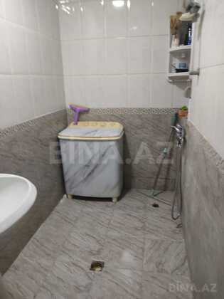 3 otaqlı Köhnə tikili, Bakıxanov q., Bakı