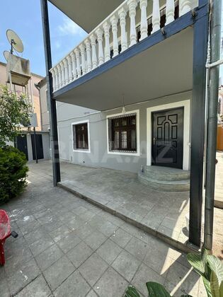 5 otaqlı Həyət evi/Bağ evi, Azadlıq Prospekti m., Bakı