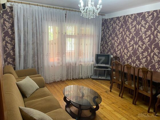 2 otaqlı Köhnə tikili, Qara Qarayev m., Bakı