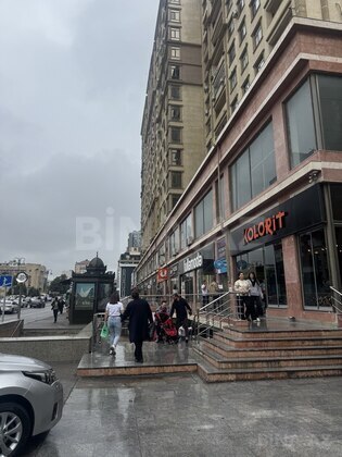 1 otaqlı Köhnə tikili, İnşaatçılar m., Bakı