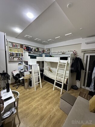 3 otaqlı Yeni tikili, İnşaatçılar m., Bakı