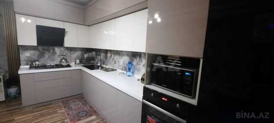 3 otaqlı Yeni tikili, Şah İsmayıl Xətai m., Bakı