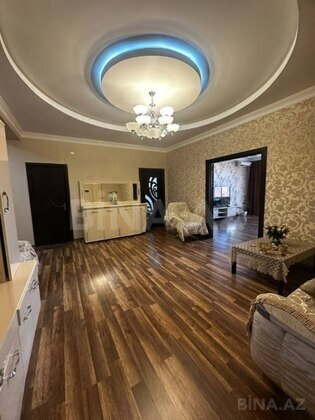 3 otaqlı Yeni tikili, Şah İsmayıl Xətai m., Bakı
