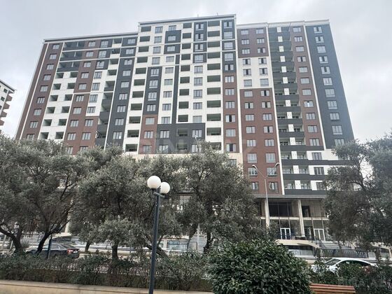 3 otaqlı Yeni tikili, Neftçilər m., Bakı