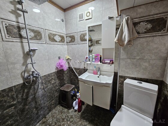 2 otaqlı Köhnə tikili, Qara Qarayev m., Bakı
