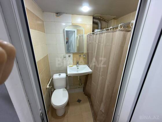 2 otaqlı Köhnə tikili, Şah İsmayıl Xətai m., Bakı