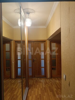 3 otaqlı Köhnə tikili, Həzi Aslanov q., Bakı