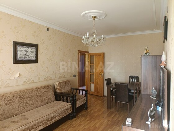 3 otaqlı Köhnə tikili, Həzi Aslanov q., Bakı