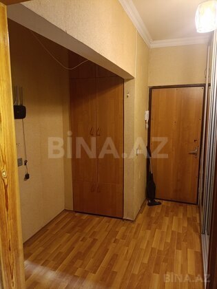 3 otaqlı Köhnə tikili, Həzi Aslanov q., Bakı