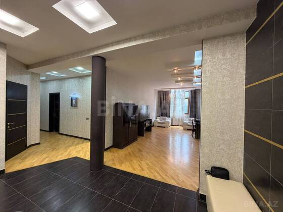 3 otaqlı Yeni tikili, 8 Noyabr m., Bakı