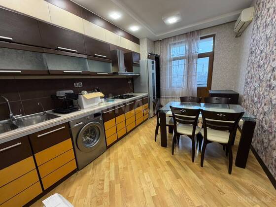 3 otaqlı Yeni tikili, 8 Noyabr m., Bakı