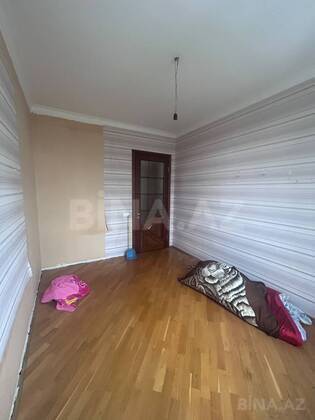 3 otaqlı Köhnə tikili, Elmlər Akademiyası m., Bakı