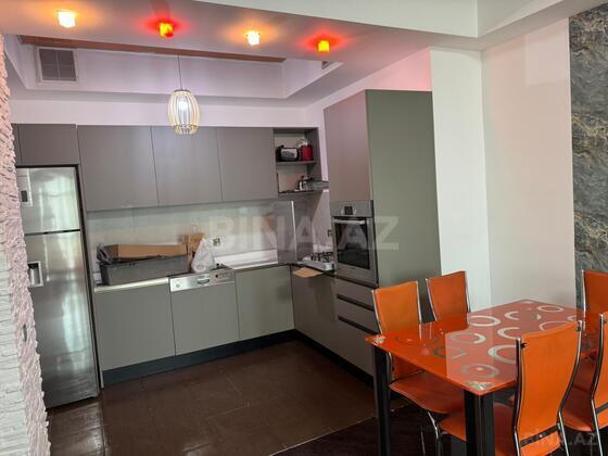 3 otaqlı Yeni tikili, Şah İsmayıl Xətai m., Bakı