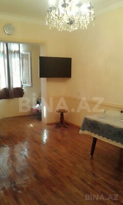 3 otaqlı Köhnə tikili, Əhmədli q., Bakı