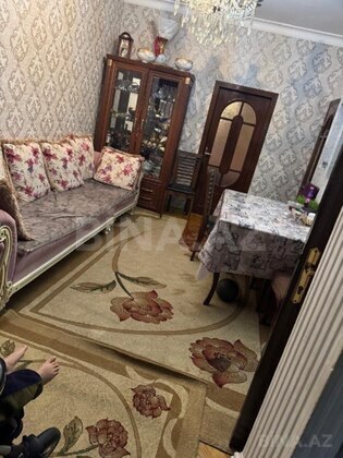 3 otaqlı Köhnə tikili, Memar Əcəmi m., Bakı