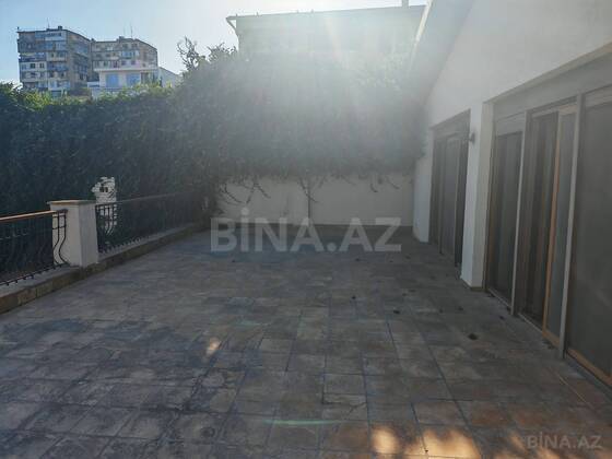 7 otaqlı Həyət evi/Bağ evi, Buzovna q., Bakı