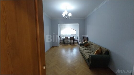 3 otaqlı Köhnə tikili, Nizami m., Bakı