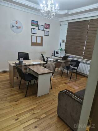 7 otaqlı Ofis, Nizami m., Bakı
