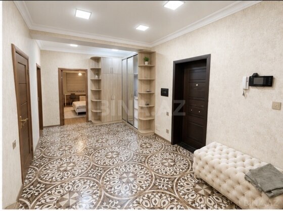 3 otaqlı Yeni tikili, Şah İsmayıl Xətai m., Bakı
