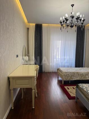 5 otaqlı Yeni tikili, Şah İsmayıl Xətai m., Bakı